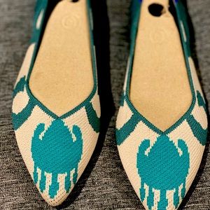 Moroccan teal points 8.5 EUC